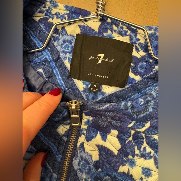 7 For All Mankind Blue Patterned Quilted Jacket Size Small - Picture 5 of 7